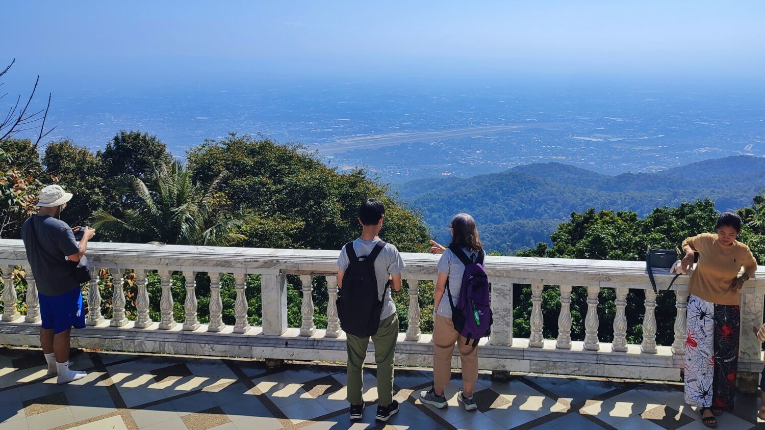 Blick zum Chiang Mai Airport