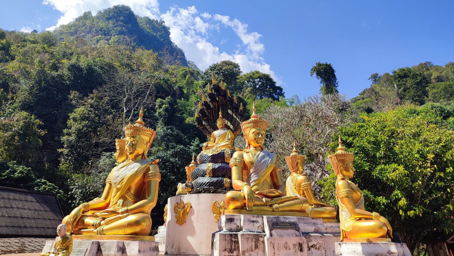 Wat Tham Chiang Dao